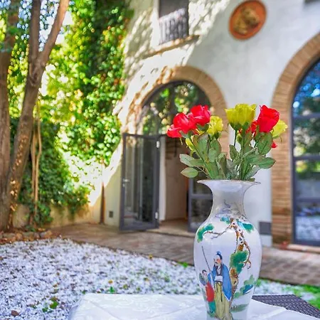 Scuderie Il Magnifico Apartment